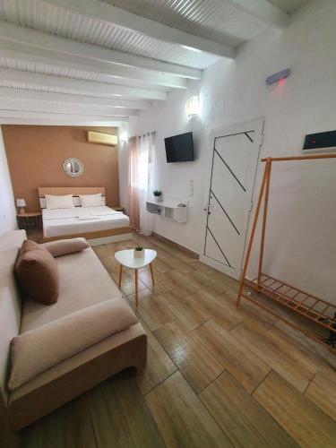 Ένα ή περισσότερα κρεβάτια σε δωμάτιο στο River rooms kriaritsi