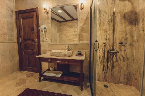 Ένα μπάνιο στο Sobek Stone House Cappadocia