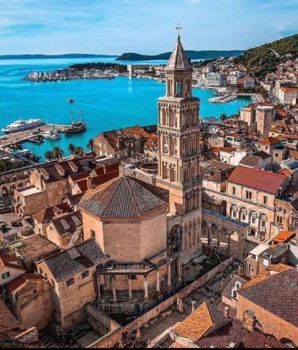 Apartment IVAN with garage place