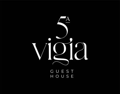 a guest house logo in white on a black background at 5ª Vigia in Porto de Mós