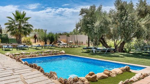 Bazén v ubytování Casa Capricho de Luna Atarfe by Ruralidays nebo v jeho okolí