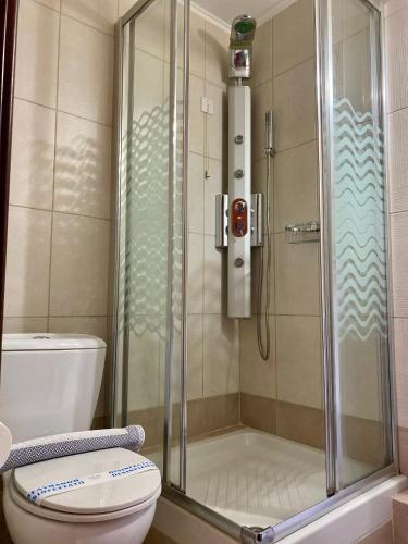 Ένα μπάνιο στο Hotel Alkionis