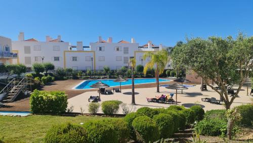 Cabanas Gardens-T1 PH Apartment WPCG 55