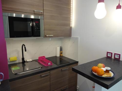 Köök või kööginurk majutusasutuses Superbe Studio in Cannes 450m sea & parking