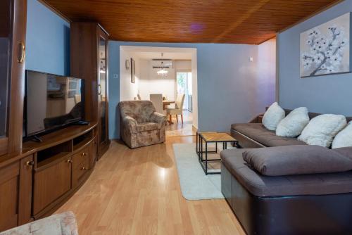 House Nevenka
