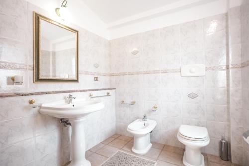 Koupelna v ubytování Villa Marivessus