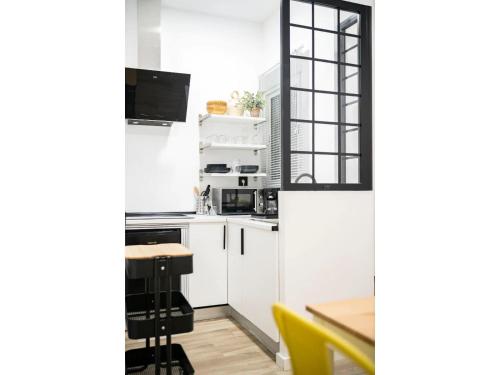 Apartamento amarillo en Atocha