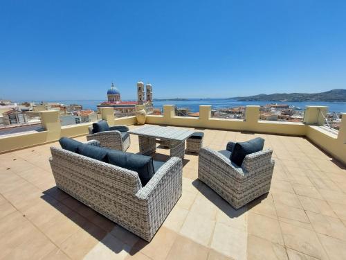 Gallery image of Hermes Penthouse in Ermoupoli