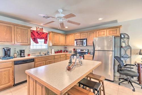 Cozy Eucha Townhome with Deck and Lake Access! – Photos 2