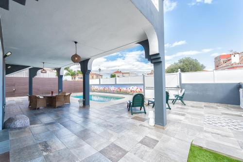 La VILLA DE ALISA La Casa Entera