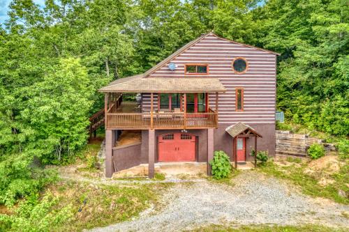 an aerial view of a house with a garage at Close to Heaven in Sylva