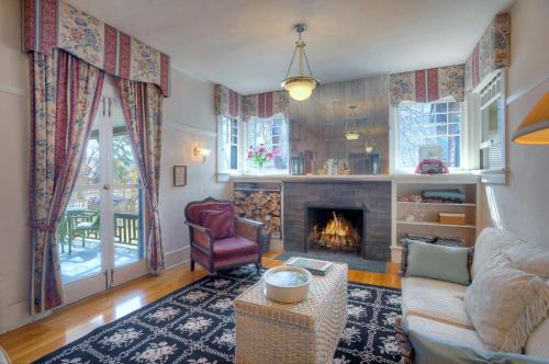 Bushnell House – Photos 3