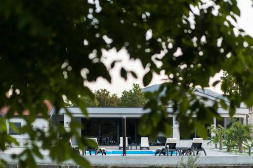 Gallery image of relax and more house with pool in Ljubuški