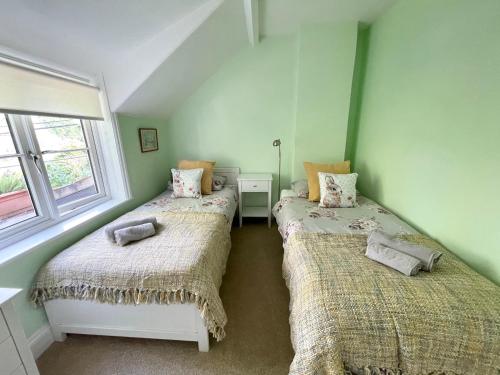 Katil atau katil-katil dalam bilik di Willow Cottage on the upper River Bure