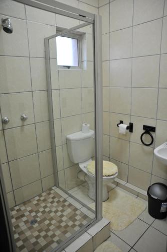 Bilik mandi di The Norwegian Lodge