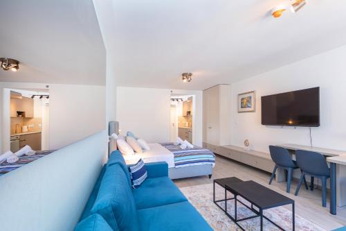 Stella lovely studio with balcony and FREE PARKING