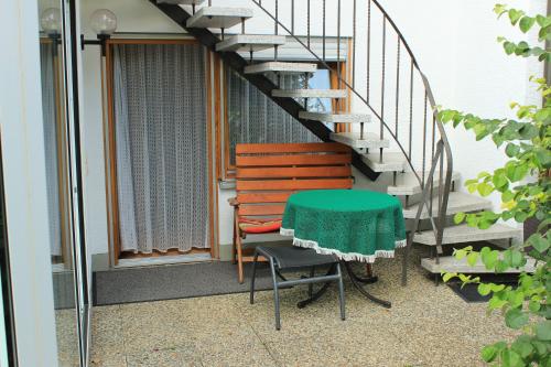 Un balcón o terraza en Bodensee Unterkunft