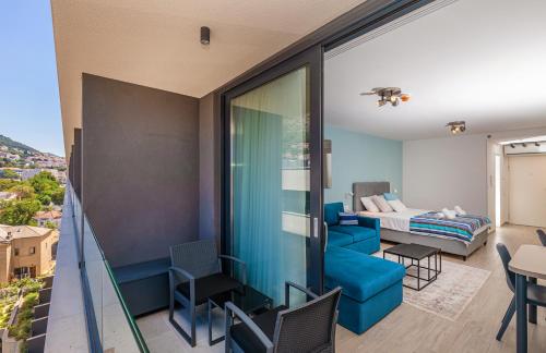 Stella lovely studio with balcony and FREE PARKING