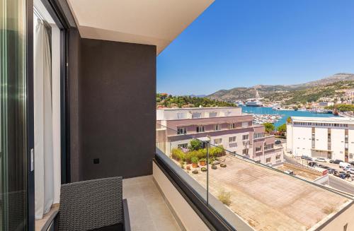 Stella lovely studio with balcony and FREE PARKING