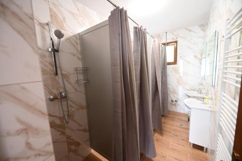 Koupelna v ubytování Sobe - Rooms Drvorez