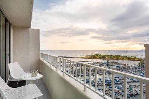 Nespecifikovaný výhled na moře nebo výhled na moře při pohledu z hotelu