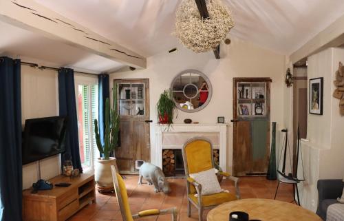 Gallery image of Grand loft de charme, place du village à Thuir in Thuir