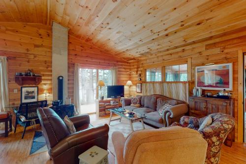 Retreat at Long Point – Photos 4