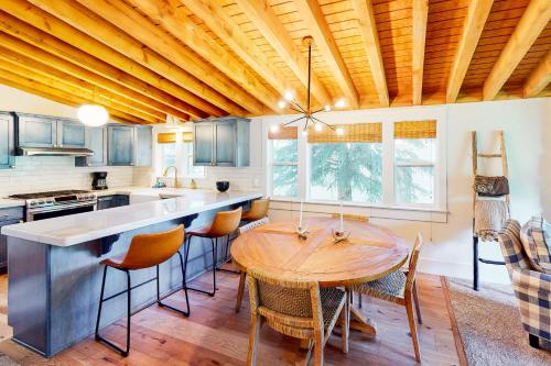 Lower Ranch Condo – Photos 2