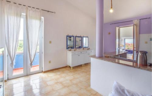 Fotografie z fotogalerie ubytování Nice Apartment In Sorso v destinaci Sorso