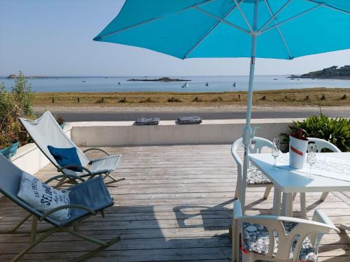 Beachfront Apartment in Plouguerneau