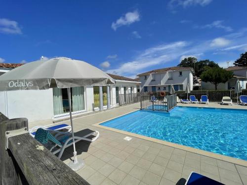 Maisonnette 4 pers avec terrasse privée et accès piscine, proche océan - Saint-Brevin-les-Pins - FR-1-364-102