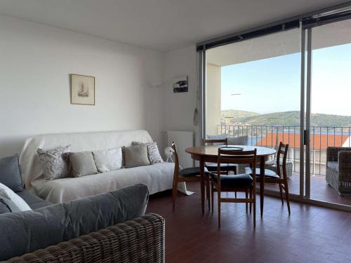 Photo de la galerie de l'établissement Spacieux 2 pièces rénové, proche mer, Banyuls-sur-Mer - FR-1-225C-105, à Banyuls-sur-Mer