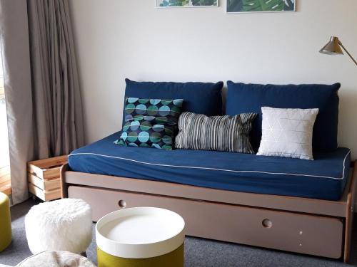 Appartement rénové calme avec balcon, wifi, parking inclus, proche Transarc et commerces - FR-1-346-306