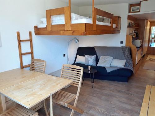 Studio lumineux au pied des pistes, balcon Sud-Ouest, Wi-Fi gratuit, 4 pers, Arc 1800 - FR-1-346-391