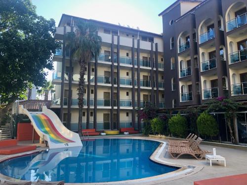 Πισίνα στο ή κοντά στο Astoria Life Hotel