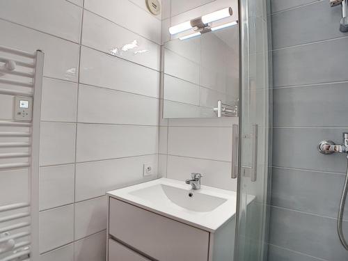 Duplex rénové 3 pièces · Proche pistes · Balcon - FR-1-344-789