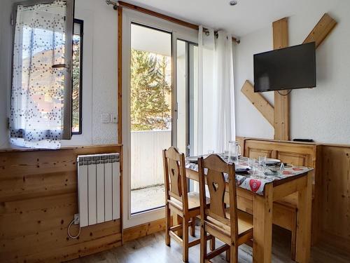 Studio rénové proche pistes avec balcon, 4 personnes - FR-1-344-909