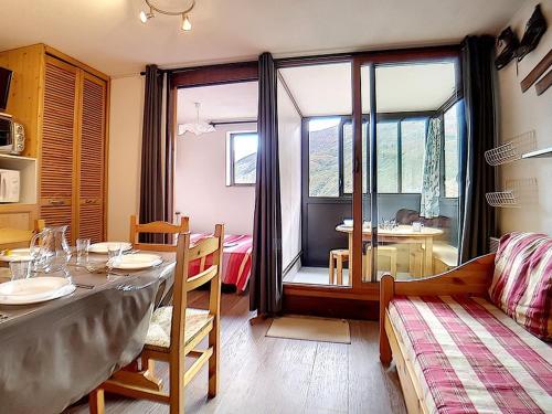 Appartement cosy 4 pers, ski aux pieds, balcon Sud-Ouest - FR-1-344-919