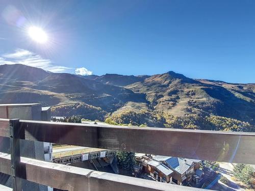 Studio lumineux aux Menuires, ski aux pieds, balcon - FR-1-344-931