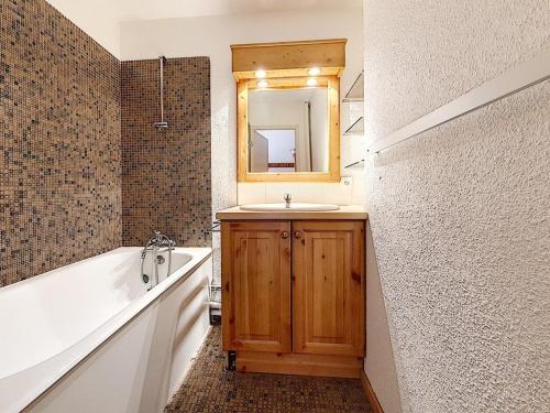 Studio lumineux avec balcon, au pied des pistes à La Croisette, Les Belleville - FR-1-344-970