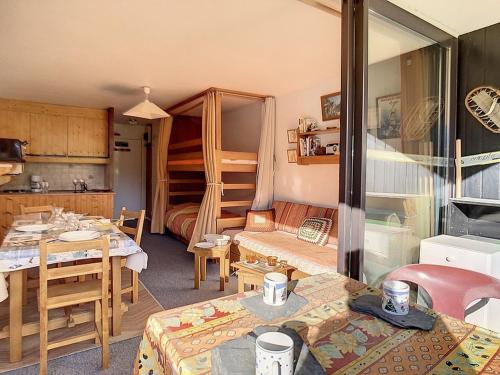 Studio lumineux aux Menuires, skis aux pieds, balcon - FR-1-344-1066