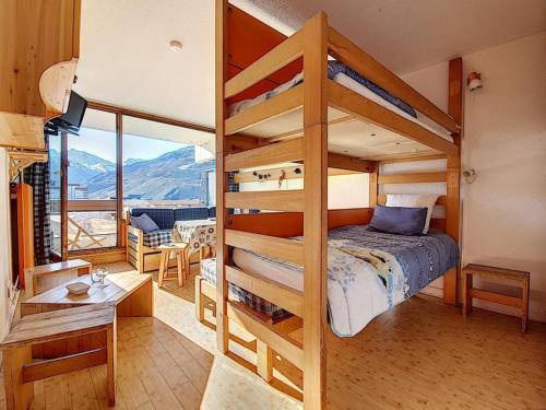 Studio lumineux avec balcon aux pieds des pistes - FR-1-344-1074