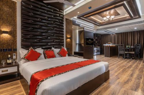 Postel nebo postele na pokoji v ubytování Divan Clarks Inn Goa