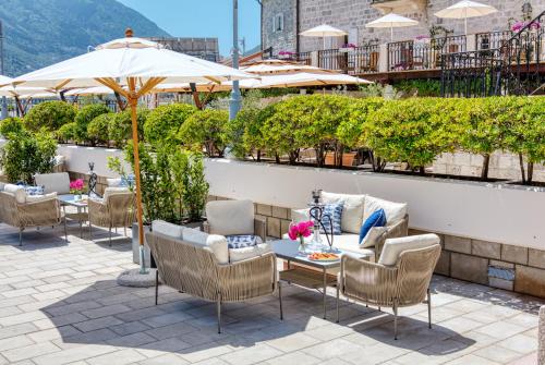 Ein allgemeiner Bergblick oder ein Berglick von des Hotels aus