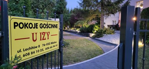 "U IZY" Pokoje gościnne i przyczepy campingowe