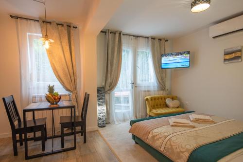 Wellness Studio D'Or - Exclusive NEW apartment With whirlpool, sauna, sunny terrace, private parking