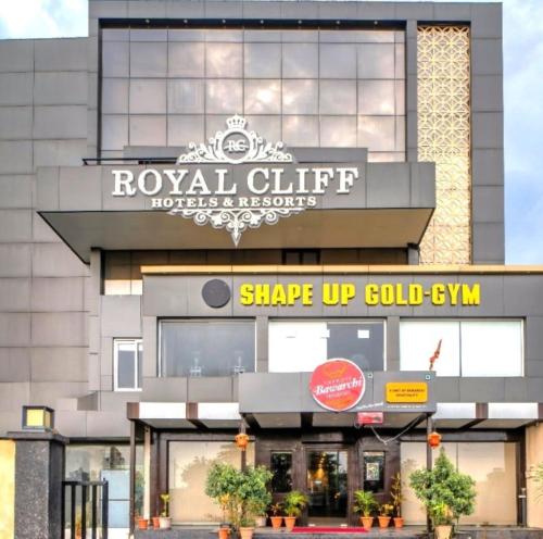 ナーグプルにあるROYAL CLIFF HOTEL & RESORTSの王室の崖のホテル&リゾートのレンダリング