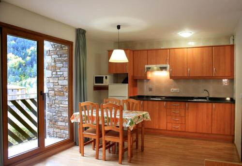 Apartamentos Sant Roma – Photos 3
