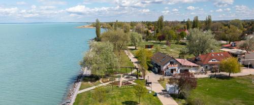 Pelso Apartman 8621 Zamárdi, Margó Ede sétány kép - 3