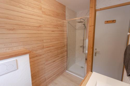 Koupelna v ubytování Alt 985M - Appartement de Charme au Grand-Bornand